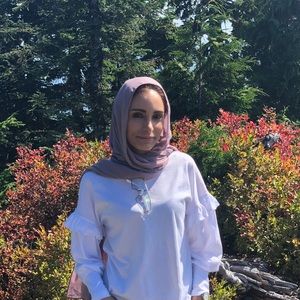 Meet your Posher, Rabia